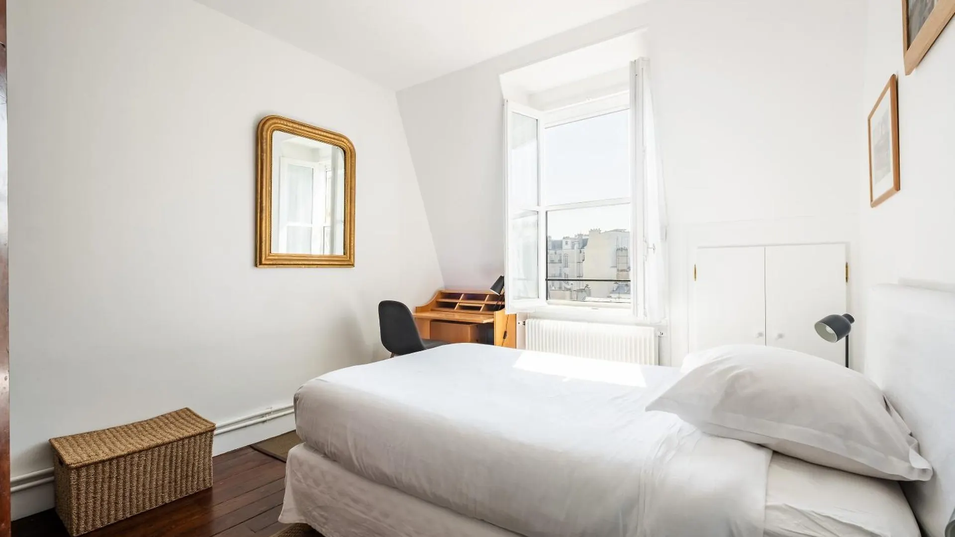 Veeve - Literary Radiance Apartment Paris 0*,  France